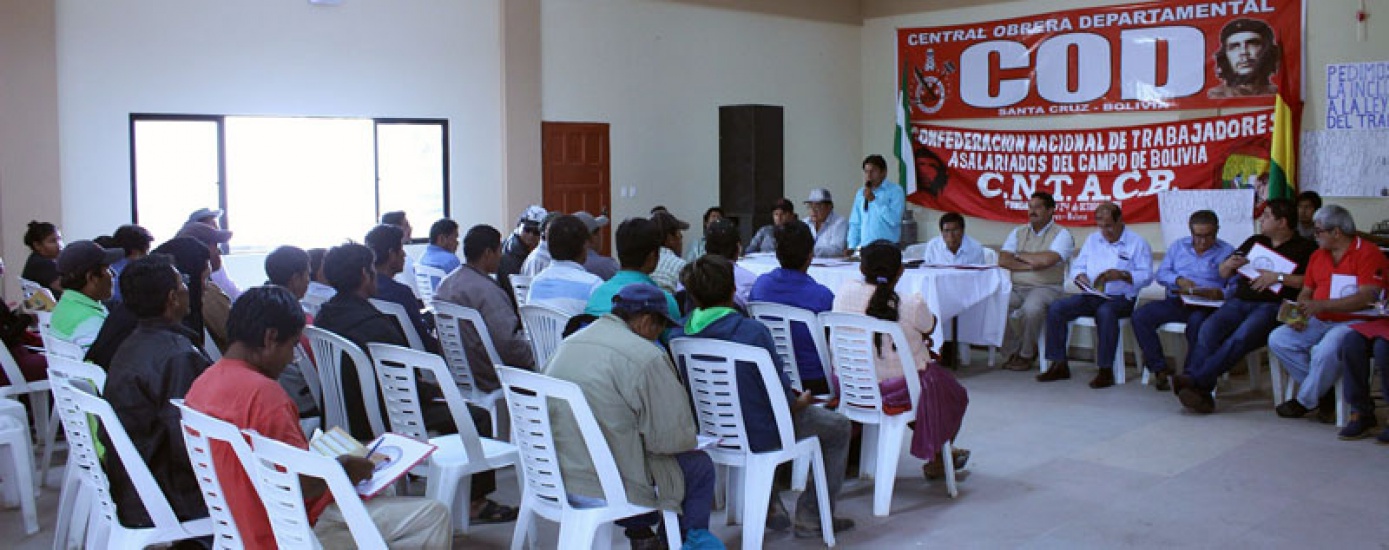 Trabajadores Asalariados del Campo de Bolivia se declaran en emergencia