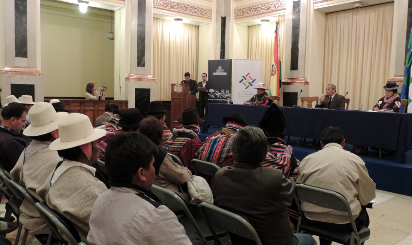 Escuela de Gestión Pública y Ministerio de Autonomías lanzan el Primer Diplomado de Autonomías Indígenas 