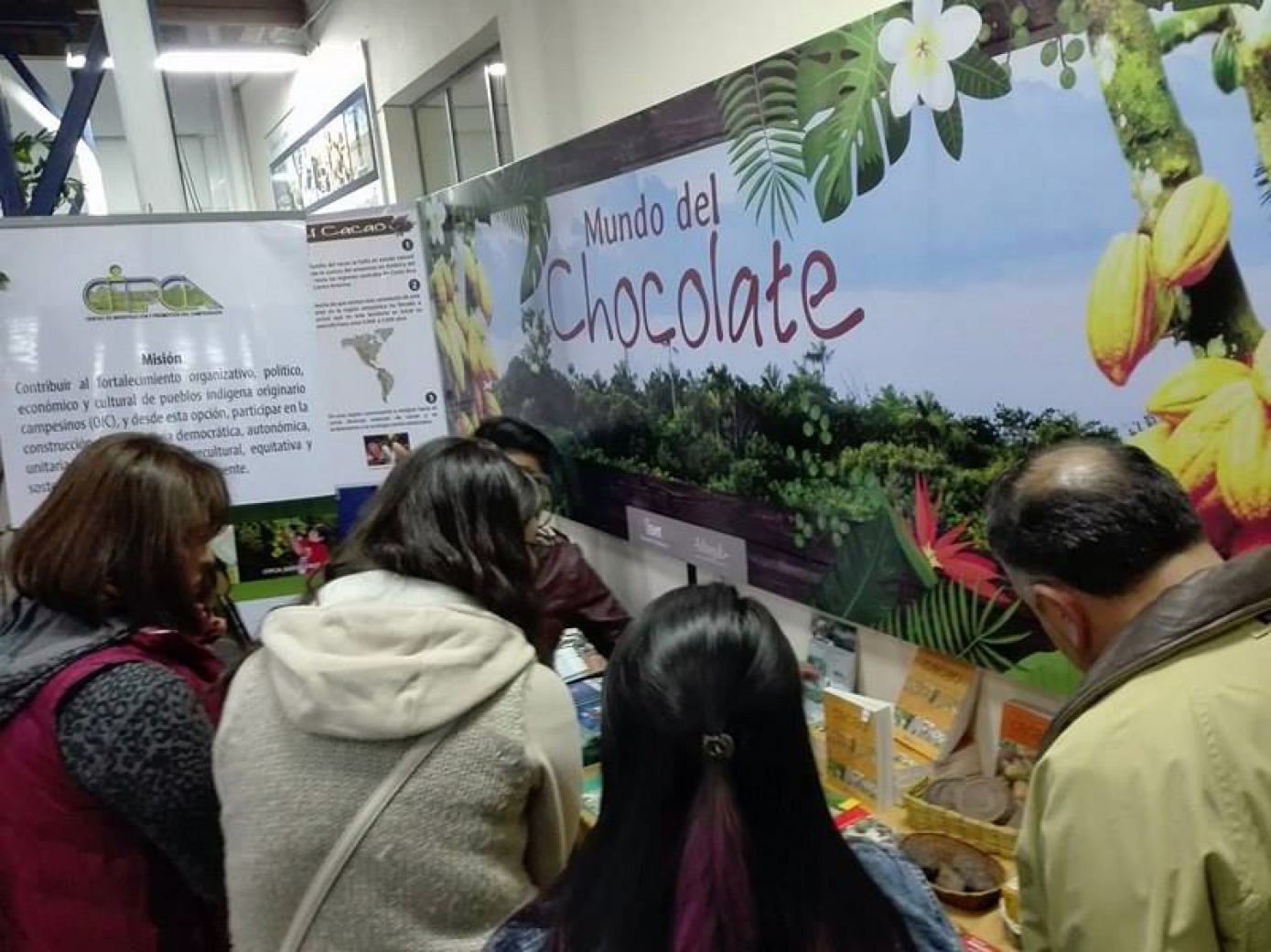 CIPCA expuso investigaciones sobre cacao y pastas de cacao amazónico en el Museo del Chocolate de la Larga Noche de Museos