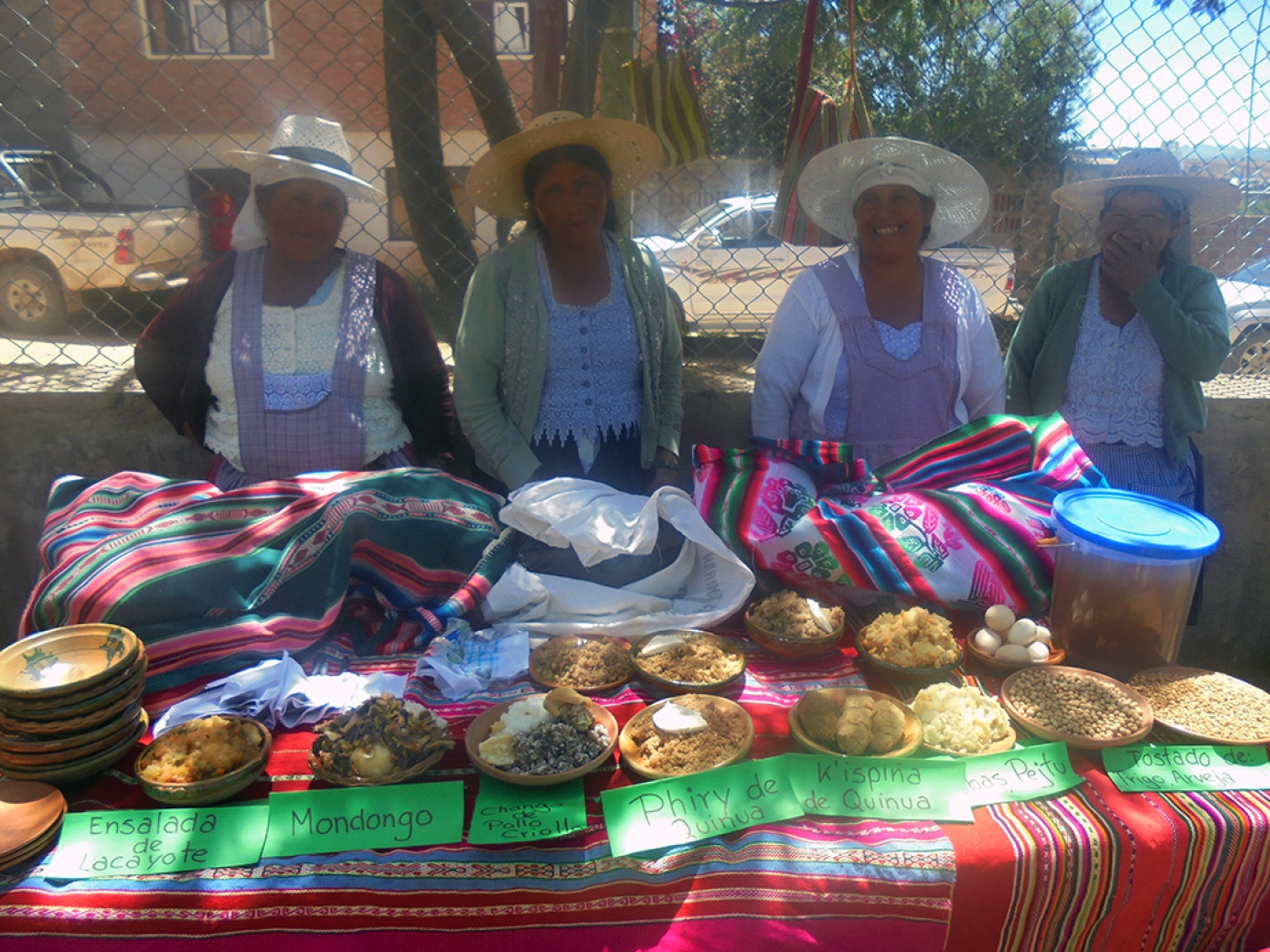Mujeres productoras de Anzaldo revalorizan la comida tradicional preparada con productos locales