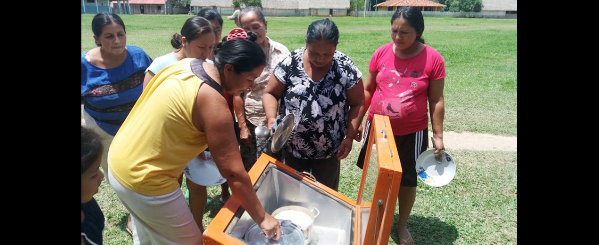 Aumenta el uso de cocinas solares por familias de la Amazonía boliviana