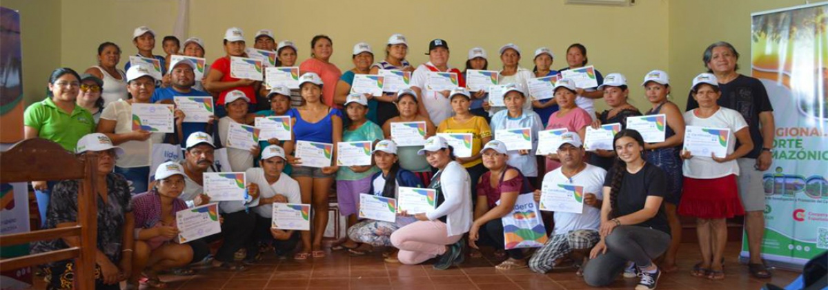Mujeres y hombres líderes concluyen con éxito programa de formación de liderazgo con enfoque de género en la Amazonía