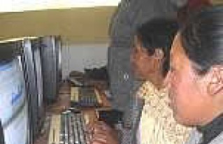 Capacitación en internet y conectividad a profesores y profesoras en Viliroco 