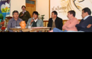 Conversatorio en Sucre sobre Desarrollo Rural y Economía Campesina Indígena