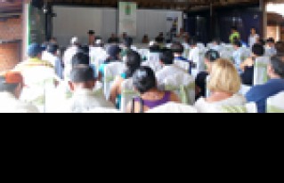 Conversatorio : Modelos de Desarrollo en la Amazonía