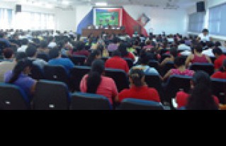 Foro departamental analiza los modelos de desarrollo en Santa Cruz