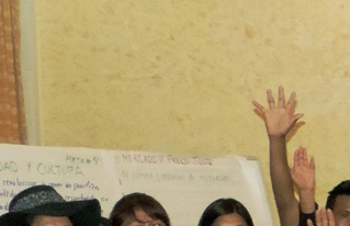 Jóvenes bolivianos piden mayores oportunidades económicas, laborales, culturales, educativas y de formación