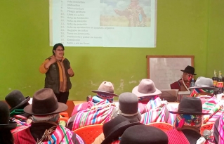 Autoridades Originarias de San Andrés de Machaca inician formación en liderazgo para la promoción y ejercicio de derechos humanos.