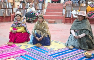 Mujeres de San Andrés de Machaca inspiran con sus experiencias agroecológicas en el XXVI Encuentro Regional de Suelos
