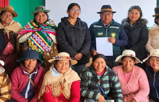 Mujeres de San Pedro de Totora consolidan su agenda para reivindicar sus derechos