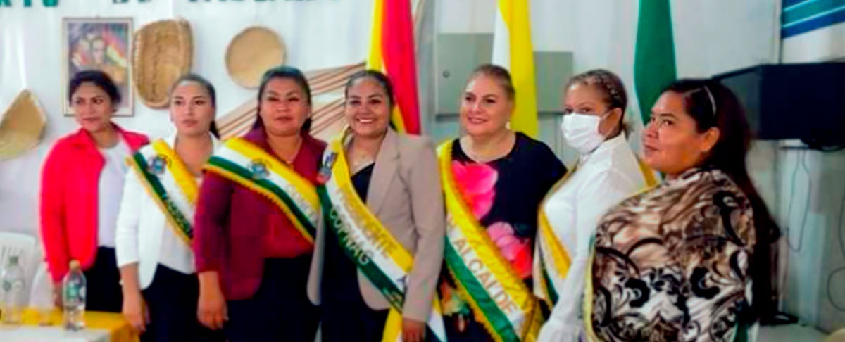 Conmemorando el Día de la Mujer Boliviana